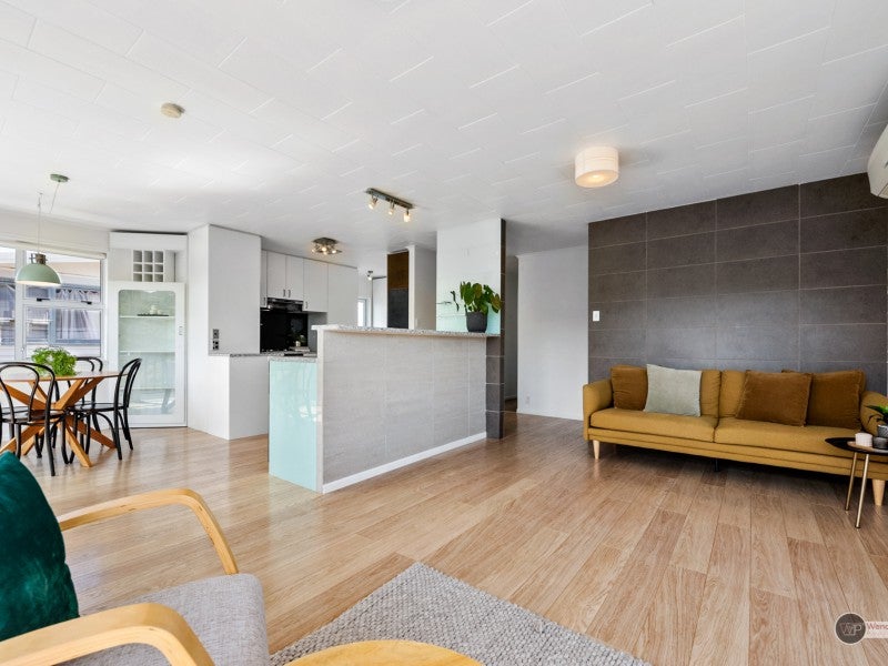 117 Major Drive, Kelson, Lower Hutt - Carousel 2