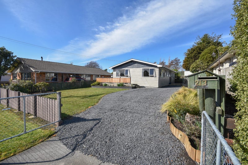 213 Dalziel Road, Brockville, Dunedin - Carousel 1