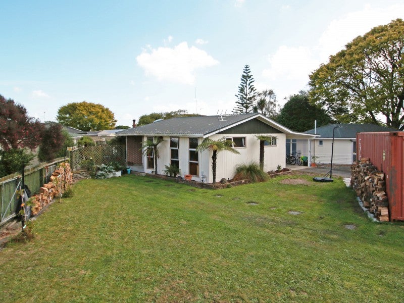 6 Weber Place, Roslyn, Palmerston North - Carousel 16