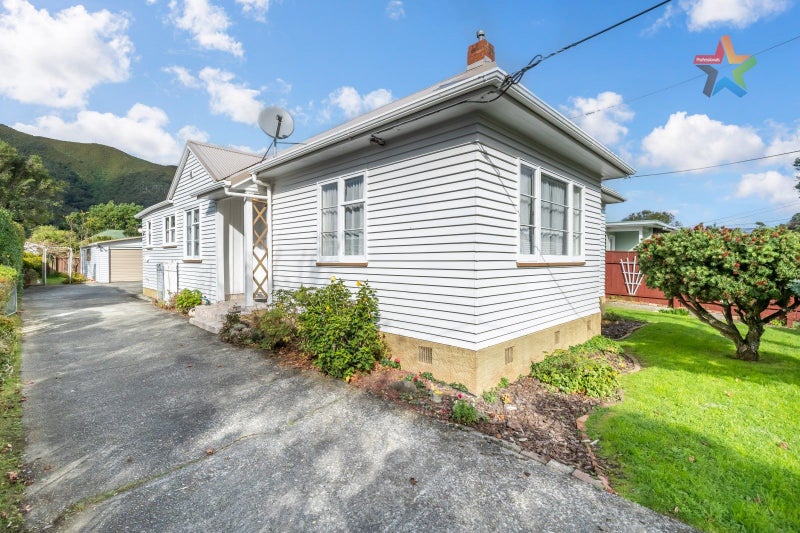 13 Godley Street, Waterloo, Lower Hutt - Carousel 2