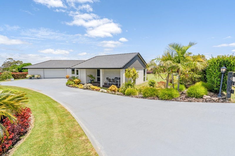 9 Summerfield Way, Parahaki, Whangarei - Carousel 1