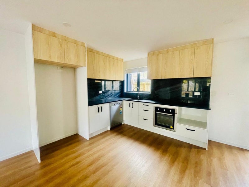 10A Benton Place, Manurewa, Auckland - Carousel 2