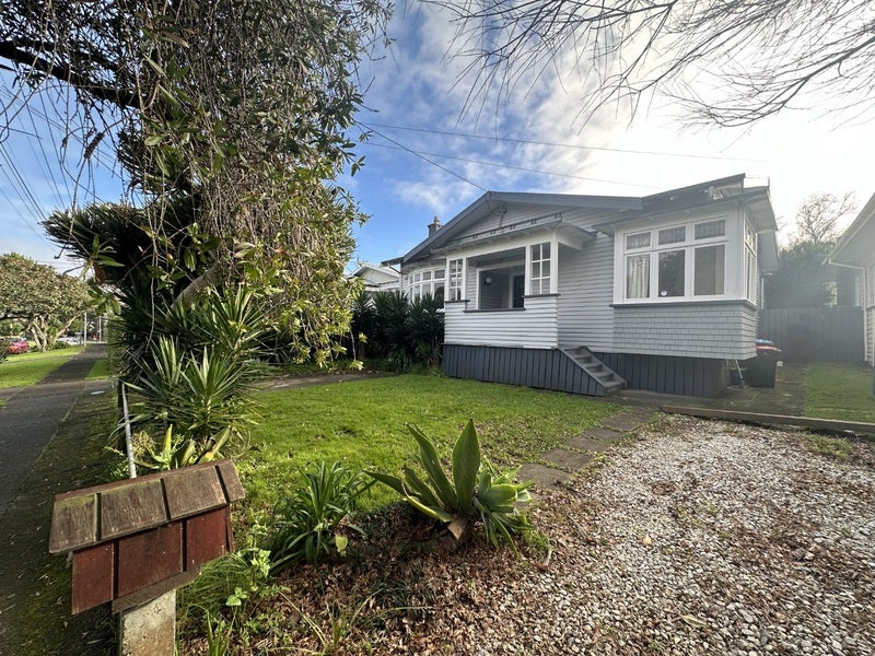 12 Clarke Road, Onehunga, Auckland - Carousel 2