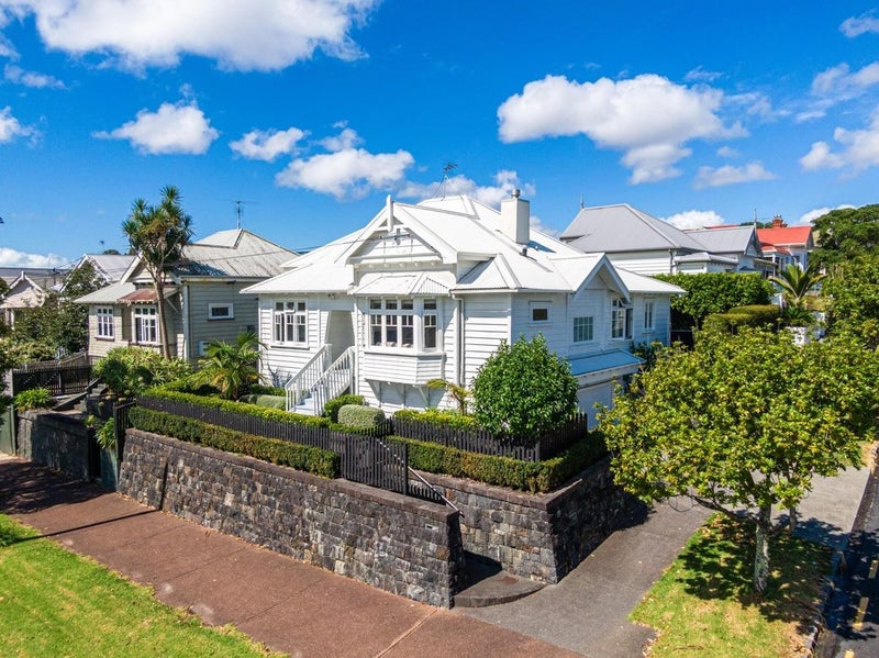120 Williamson Avenue, Grey Lynn, Auckland - Carousel 1