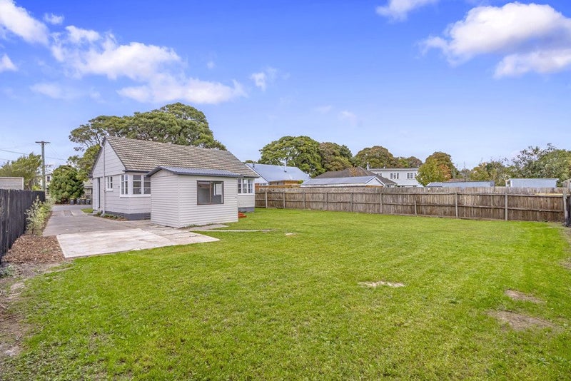 25 Bramwell Street, Dallington, Christchurch - Carousel 14