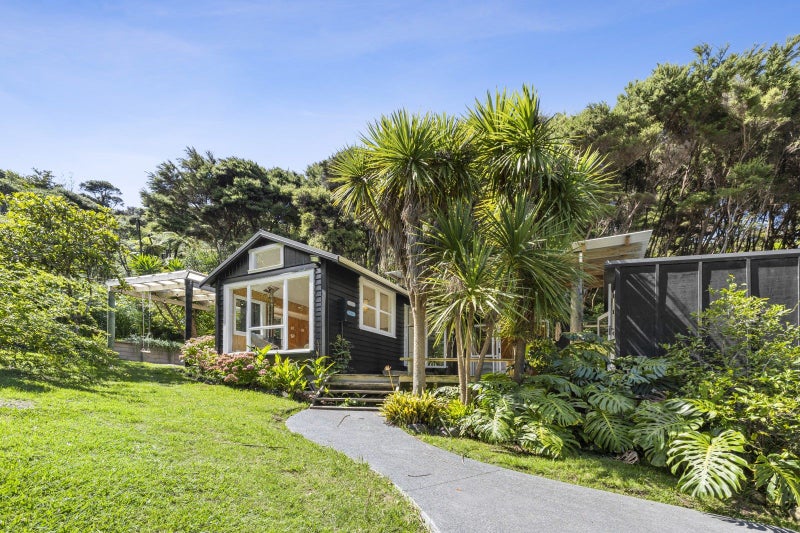 10 Pearl Street, Mangawhai Heads, Mangawhai - Carousel 1