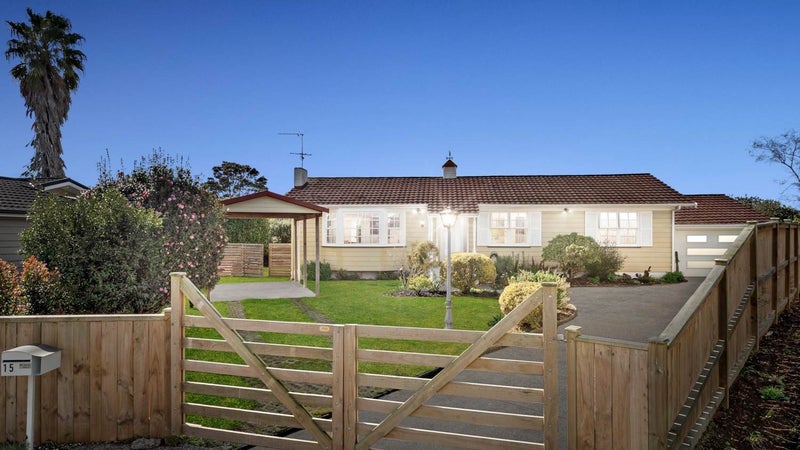 15 Mccall Place, Opaheke, Papakura - Carousel 1