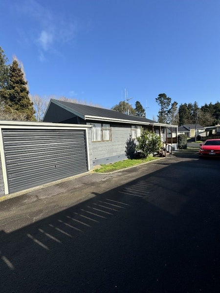 11 Waterford Road, Fitzroy, Hamilton - Carousel 2