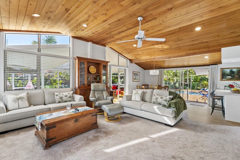 32 The Circle, Manly, Whangaparaoa - Carousel 1