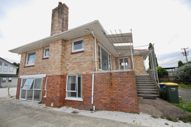 306A East Coast Road, Forrest Hill, Auckland - Carousel 1