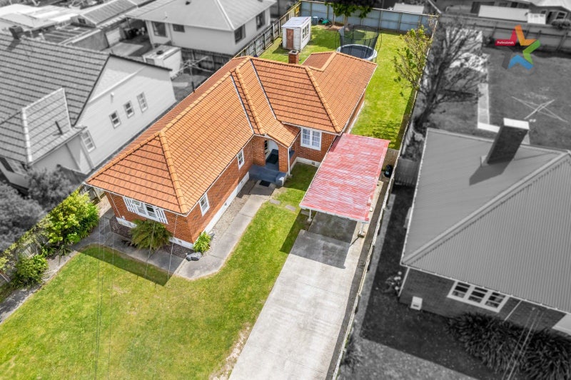 21 Waiwhetu Road, Waiwhetu, Lower Hutt - Carousel 2