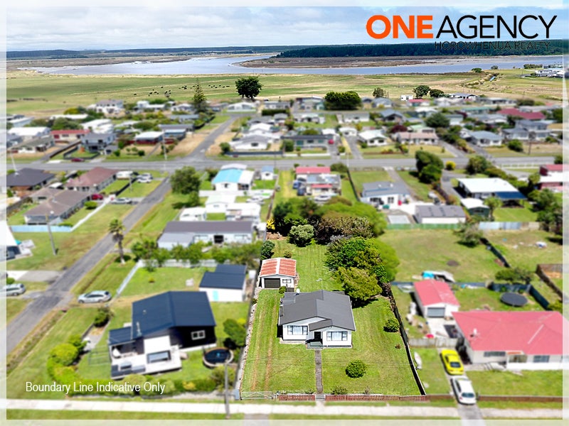 22 Edinburgh Terrace, Foxton Beach, Foxton - Carousel 1