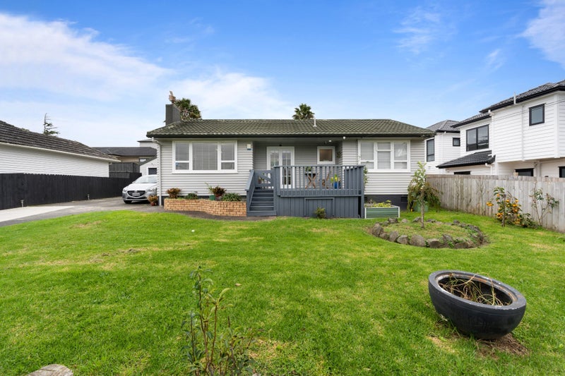 24 Buller Crescent, Manurewa, Auckland - Carousel 2
