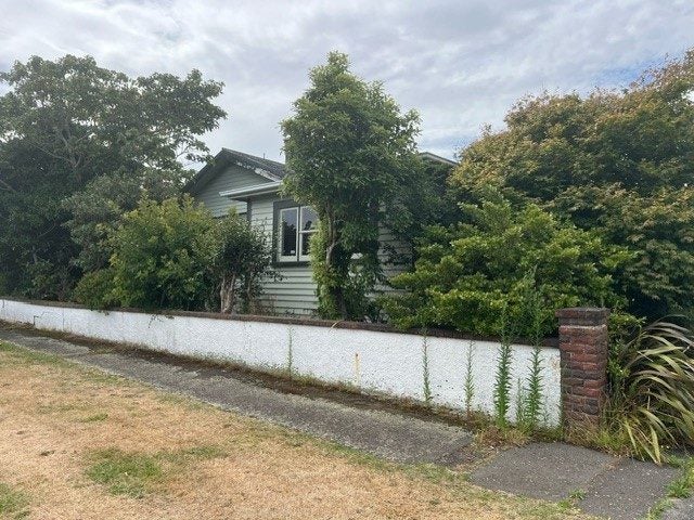 74 Limbrick Street, Terrace End, Palmerston North - Carousel 1