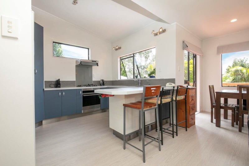 70 Victory Road, Laingholm, Auckland - Carousel 2