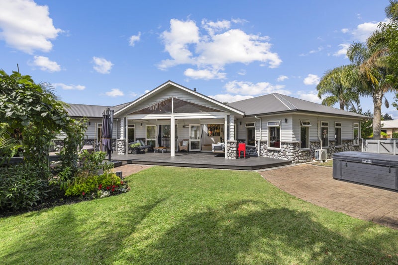2 Merlot Place, Rototuna, Hamilton - Carousel 2