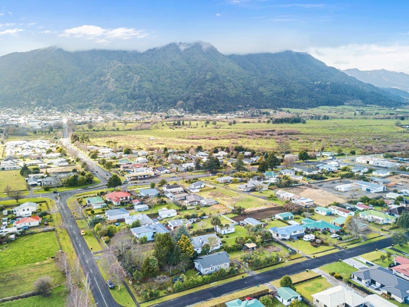 9 Gordon Avenue, Te Aroha, Te Aroha - Carousel 24