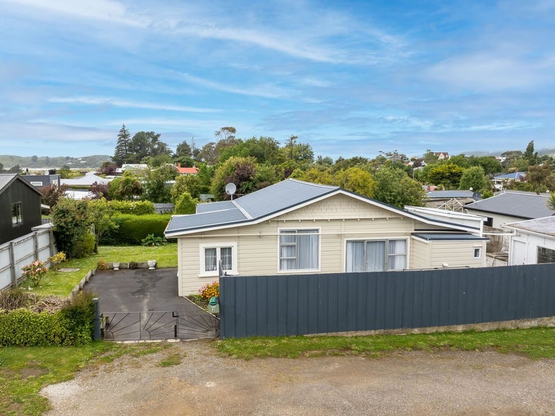 2 Pentland Street, Karitane - Carousel 2