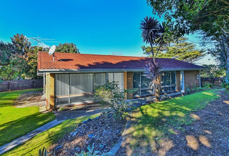 29 Balgowan Terrace, Conifer Grove, Takanini - Carousel 6