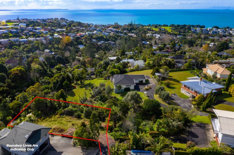 7 Taumata Road, Castor Bay, Auckland - Carousel 8
