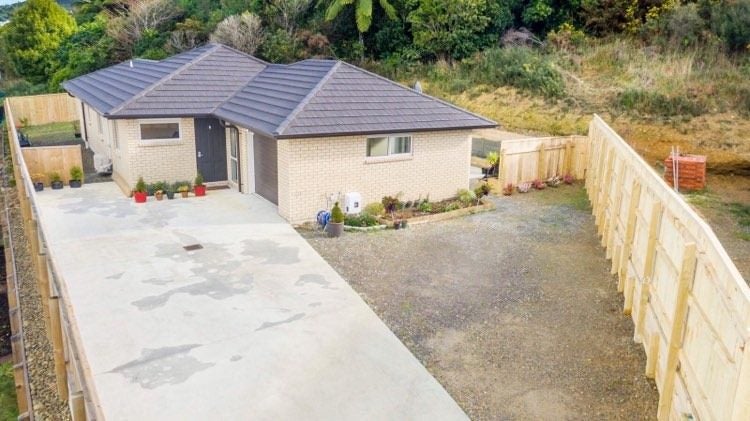 115 Riverstone Drive, Riverstone Terraces, Upper Hutt - Carousel 2