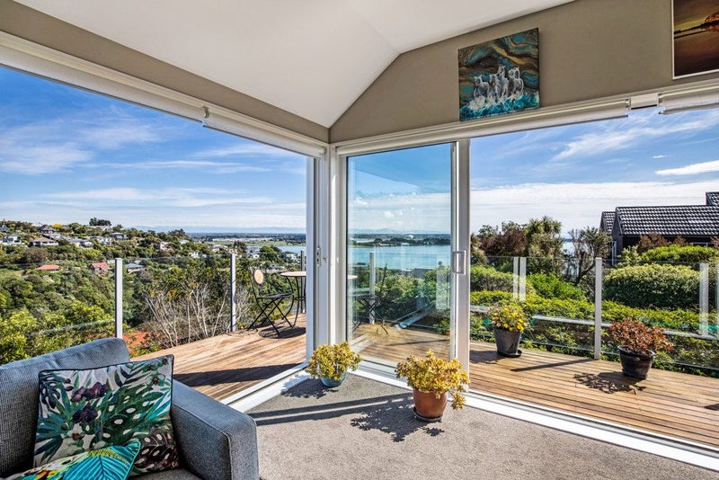 56 Maffeys Road, Mount Pleasant, Christchurch - Carousel 2