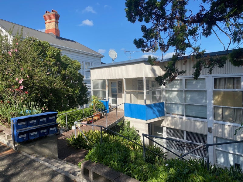 6/31 Birdwood Crescent, Parnell, Auckland - Carousel 1