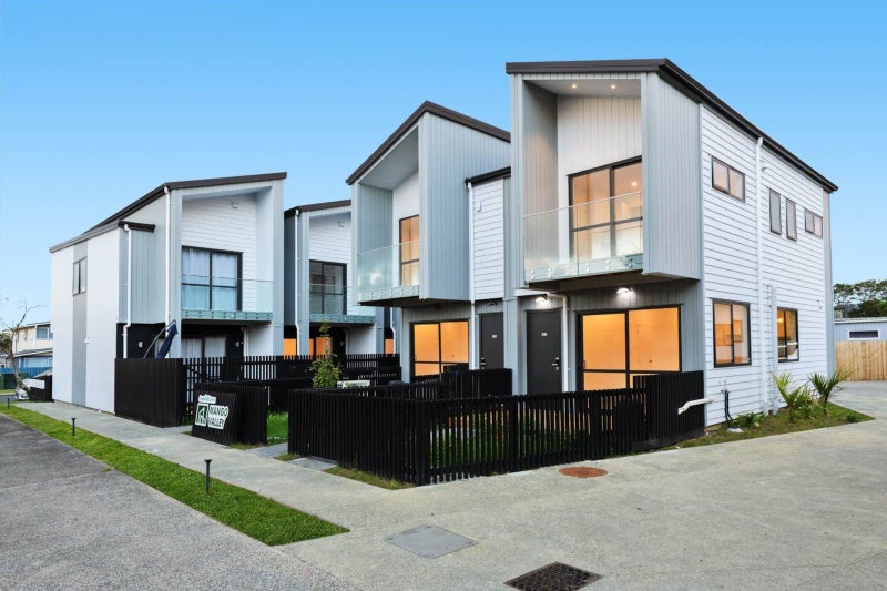 15B Tabitha Crescent, Henderson, Auckland - Carousel 20