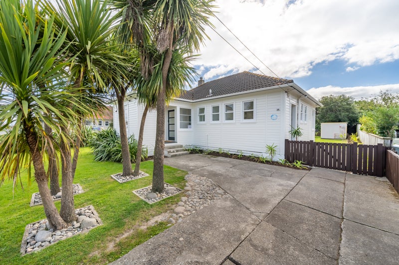29 Rata Street, Naenae, Lower Hutt - Carousel 1