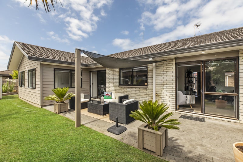 1/7 Mirabell Place, Golflands, Auckland - Carousel 2