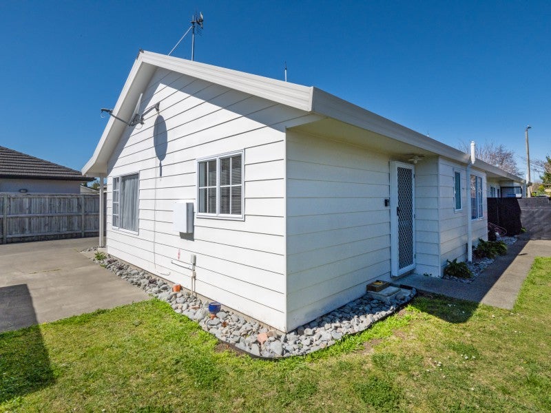 2/910 Willowpark Rd N, Mayfair, Hastings - Carousel 2