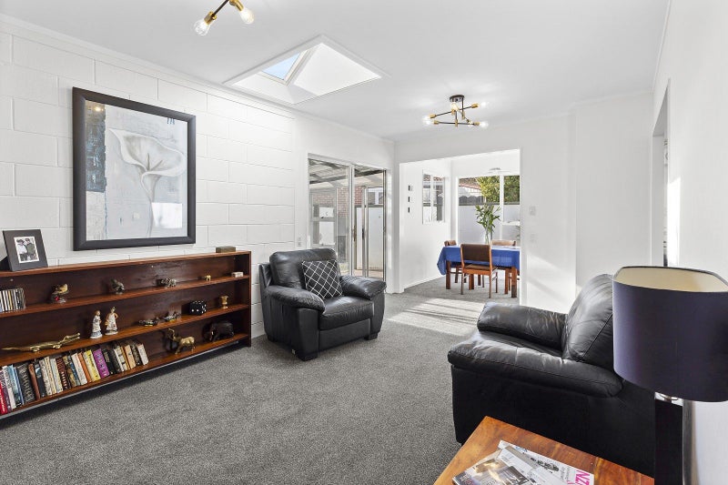 9C Dekka Street, Khandallah, Wellington - Carousel 1