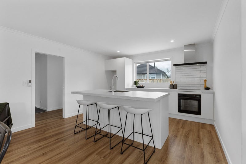 5B Ayr Place, Hokowhitu, Palmerston North - Carousel 2