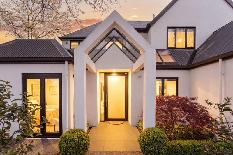 2/31A Garden Road, Merivale, Christchurch - Carousel 2