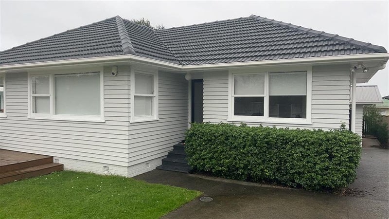 41 Farquhar Road, Glendene, Auckland - Carousel 1
