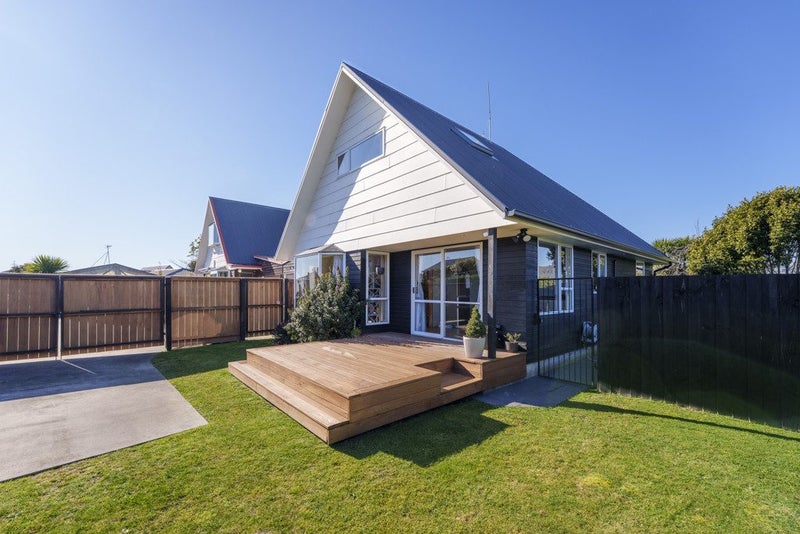 2/99 Bayswater Crescent, Bromley, Christchurch - Carousel 1