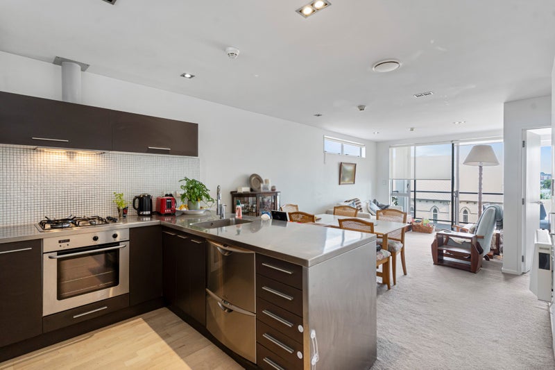 5Y/435 New North Road, Kingsland, Auckland - Carousel 2