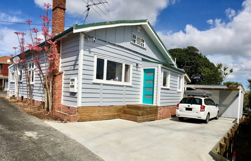 4B Kingsway Avenue, Sandringham, Auckland - Carousel 1