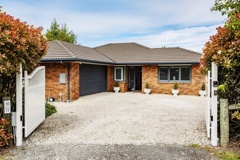 10 John Leith Place, Leithfield, Amberley - Carousel 24