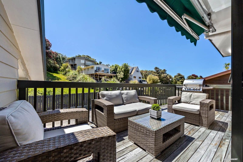10D Elliston Crescent, Stanmore Bay, Whangaparaoa - Carousel 2