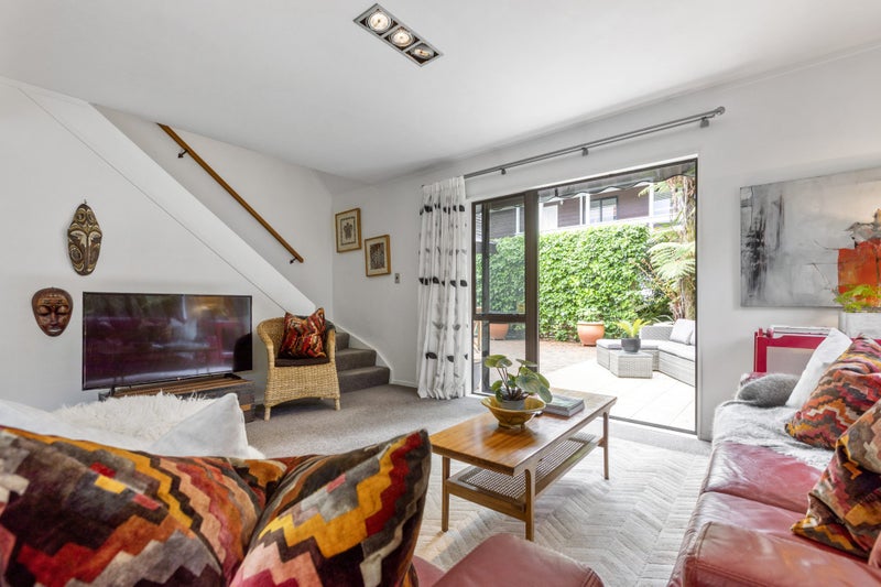 4/20 Takutai Street, Parnell, Auckland - Carousel 2