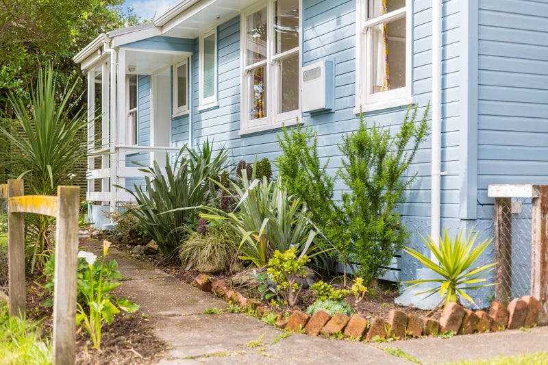 105 Te Pene Avenue, Titahi Bay, Porirua - Carousel 1