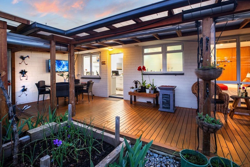 2/188 Hastings Street East, Waltham, Christchurch - Carousel 2