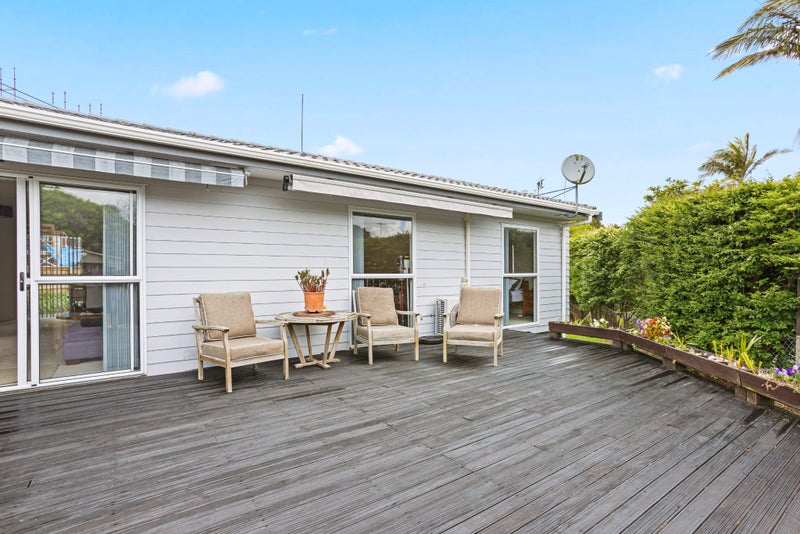 3/3 Orchard Street, Avondale, Auckland - Carousel 2