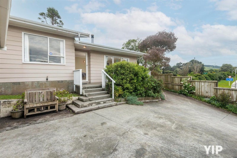 85 Mark Avenue, Paparangi, Wellington - Carousel 9