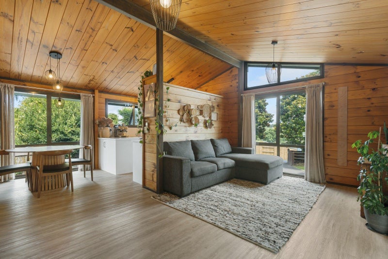 24 Dunton Drive, Welcome Bay, Tauranga - Carousel 1