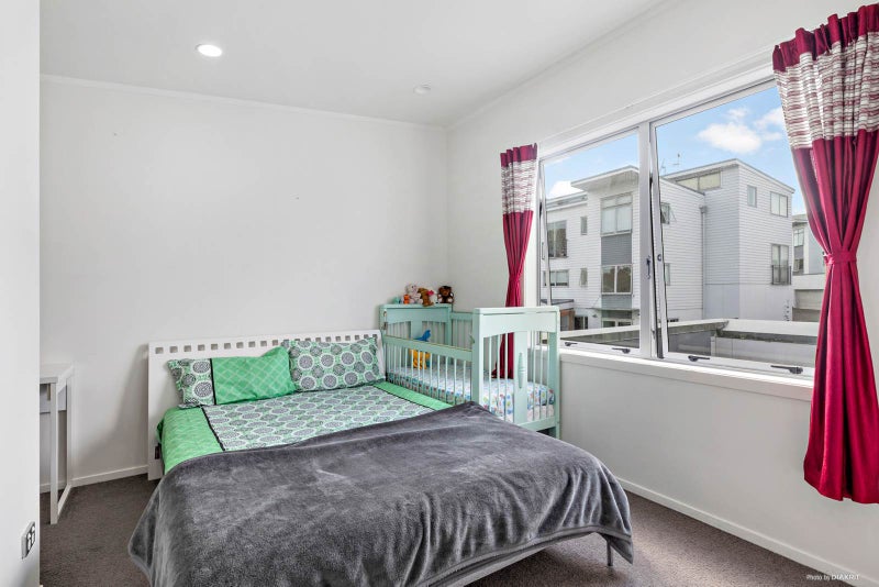 42/3 Wagener Place, Mount Albert, Auckland - Carousel 2