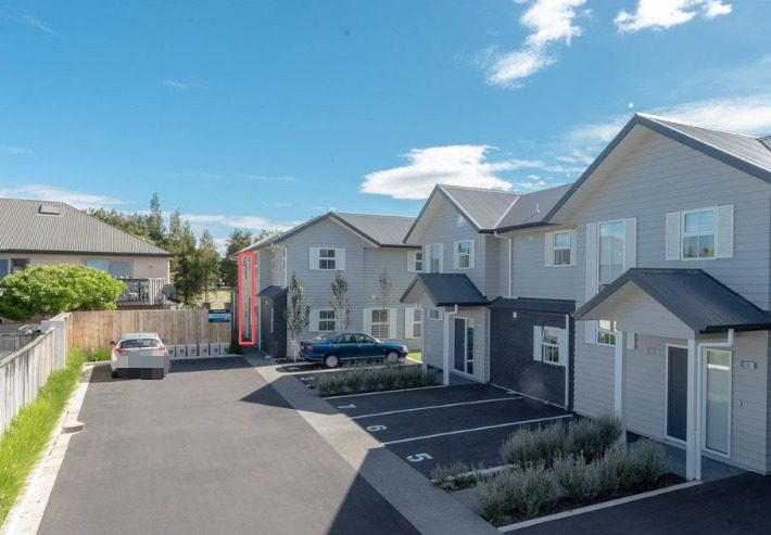 6/79 Carrington Avenue, Silverdale, Hamilton - Carousel 2