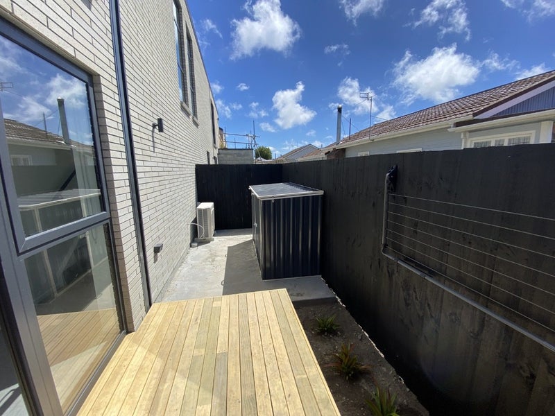 1/79 Sherborne Street, St Albans, Christchurch - Carousel 7