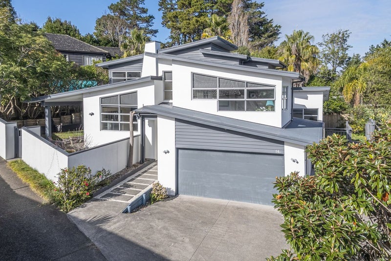 16A Capricorn Place, Browns Bay, Auckland - Carousel 1